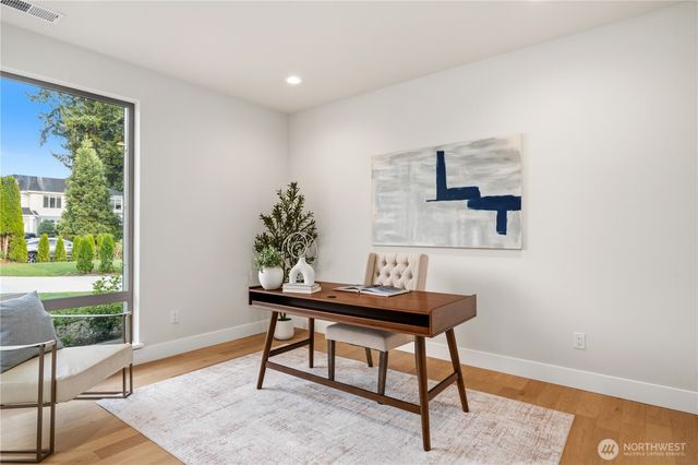 10209 125th Avenue NE, Kirkland, WA 98033