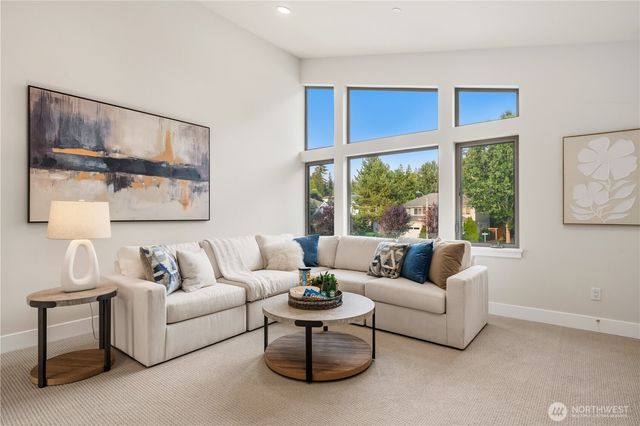 10209 125th Avenue NE, Kirkland, WA 98033
