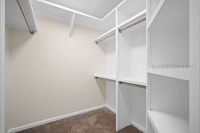 39 Golden Hind Dr, Hilton Head Island, SC 29926