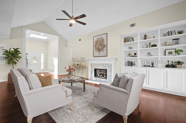 39 Golden Hind Dr, Hilton Head Island, SC 29926