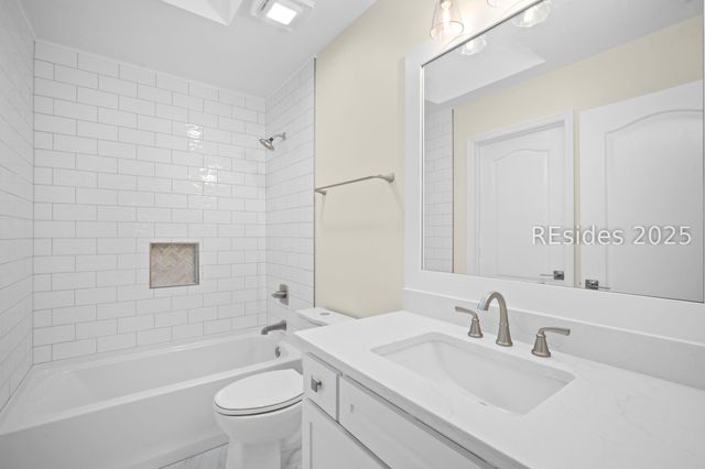 39 Golden Hind Dr, Hilton Head Island, SC 29926