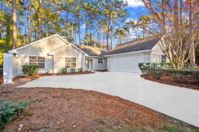 39 Golden Hind Dr, Hilton Head Island, SC 29926