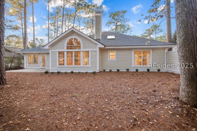 39 Golden Hind Dr, Hilton Head Island, SC 29926