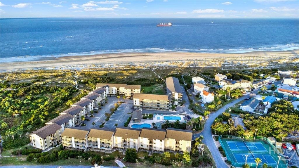 Image 36 of property listing at 85 Van Horne Street 19A, Tybee Island, GA 31328