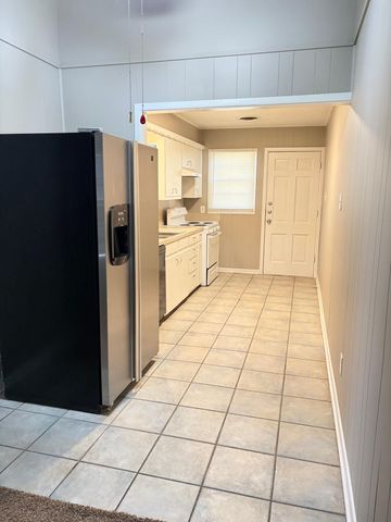 3404 70th Drive, Lubbock, TX 79413