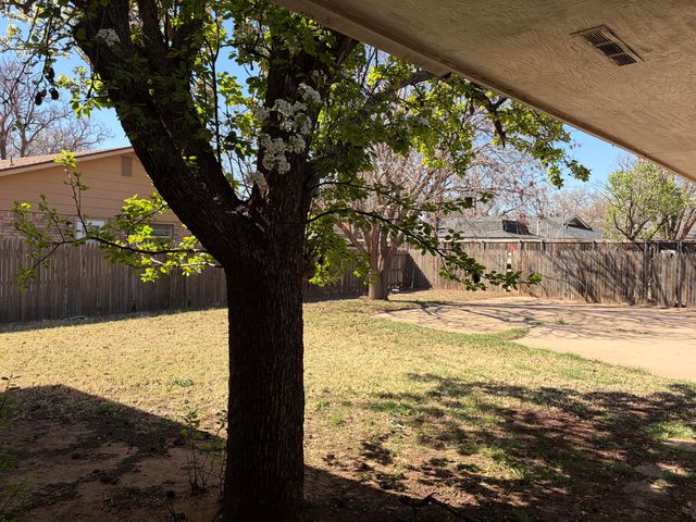 3404 70th Drive, Lubbock, TX 79413