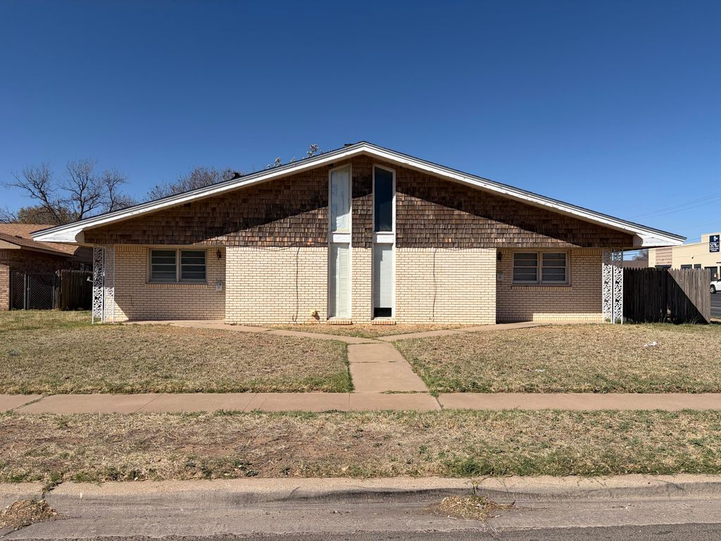 3404 70th Drive, Lubbock, TX 79413