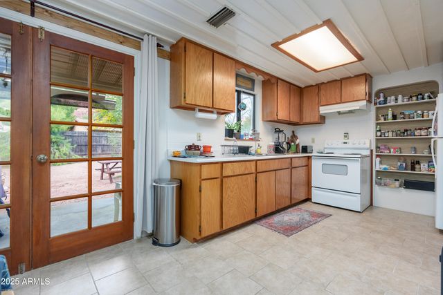 330 N FAIRWAY OAKS Drive, Sedona, AZ 86351