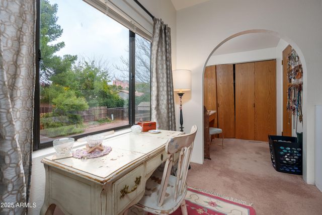 330 N FAIRWAY OAKS Drive, Sedona, AZ 86351