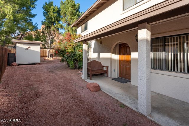 330 N FAIRWAY OAKS Drive, Sedona, AZ 86351