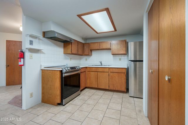 330 N FAIRWAY OAKS Drive, Sedona, AZ 86351