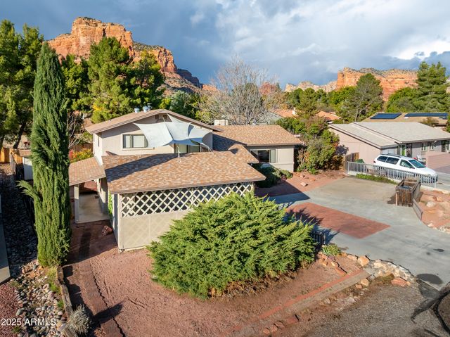 330 N FAIRWAY OAKS Drive, Sedona, AZ 86351