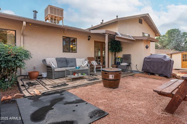 330 N FAIRWAY OAKS Drive, Sedona, AZ 86351