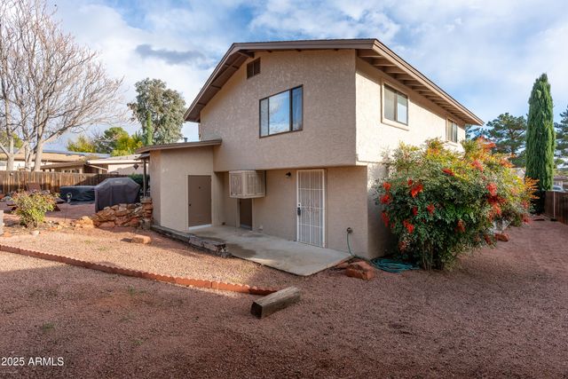 330 N FAIRWAY OAKS Drive, Sedona, AZ 86351
