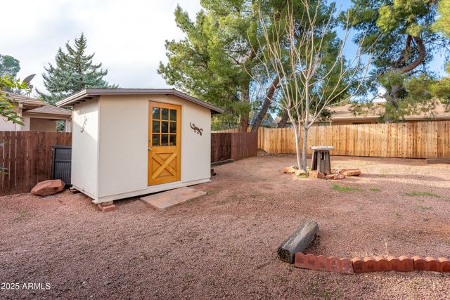 330 N FAIRWAY OAKS Drive, Sedona, AZ 86351