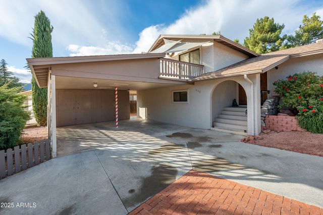 330 N FAIRWAY OAKS Drive, Sedona, AZ 86351