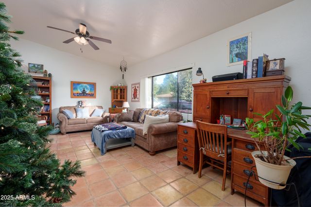 330 N FAIRWAY OAKS Drive, Sedona, AZ 86351