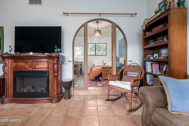 330 N FAIRWAY OAKS Drive, Sedona, AZ 86351