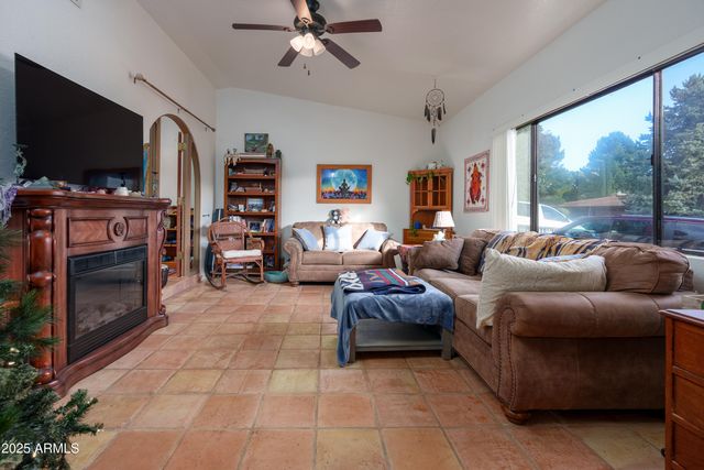 330 N FAIRWAY OAKS Drive, Sedona, AZ 86351