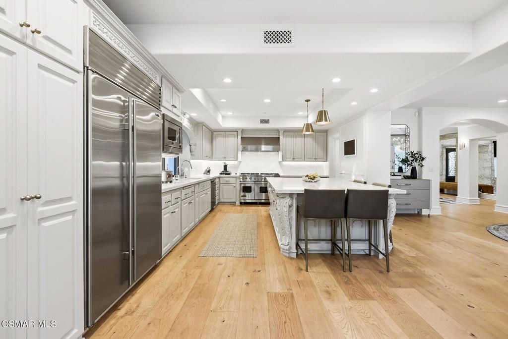 Image 10 of property listing at 1103 Country Valley Road, Westlake Village, CA 91362