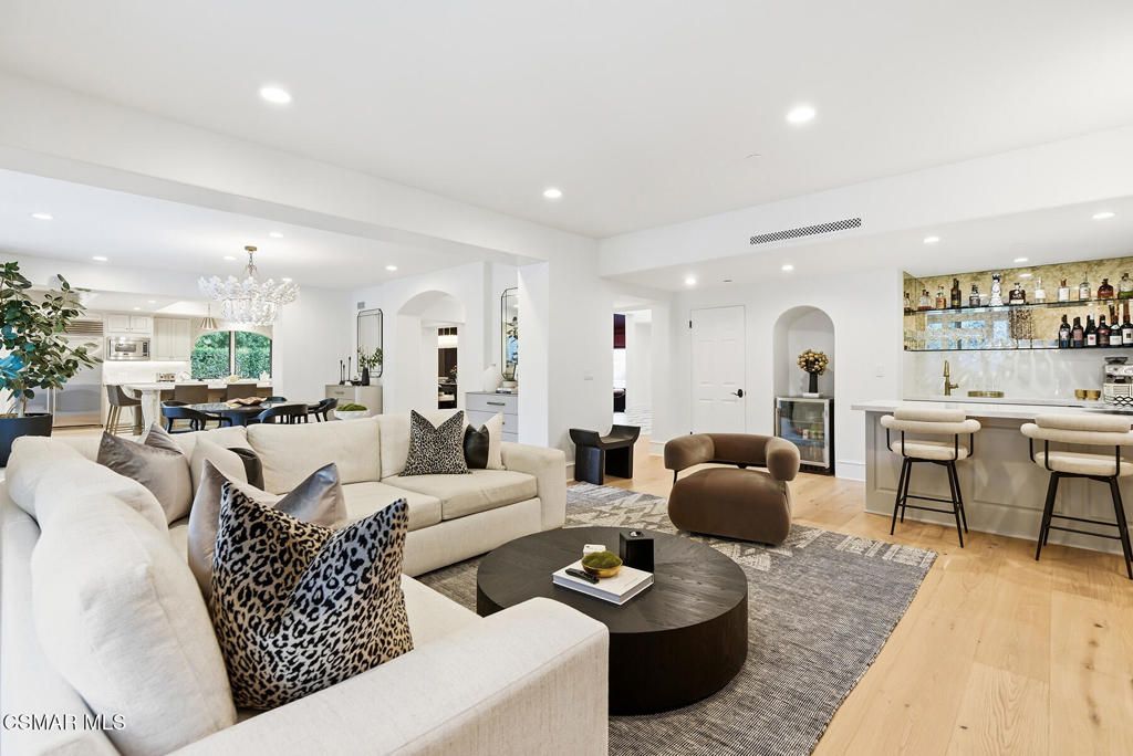 Image 19 of property listing at 1103 Country Valley Road, Westlake Village, CA 91362
