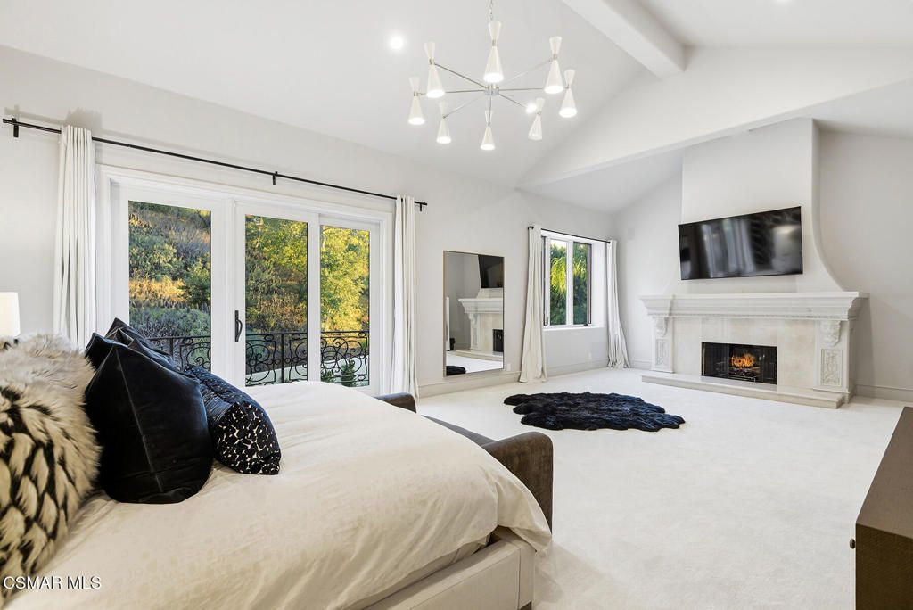 Image 27 of property listing at 1103 Country Valley Road, Westlake Village, CA 91362
