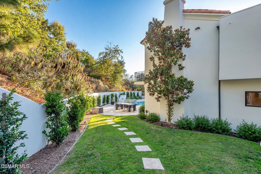 Image 42 of property listing at 1103 Country Valley Road, Westlake Village, CA 91362
