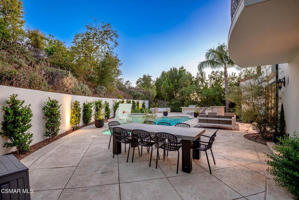 Image 43 of property listing at 1103 Country Valley Road, Westlake Village, CA 91362