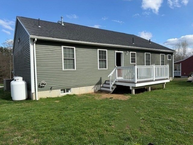 141 Cournoyer Blvd, Southbridge, MA 01550