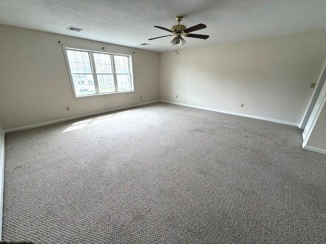 141 Cournoyer Blvd, Southbridge, MA 01550