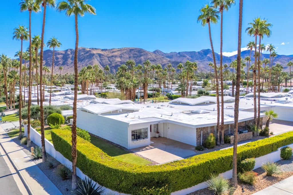 2400 S Palm Canyon Drive, Palm Springs, CA 92264