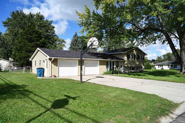 406 Twillo Run Drive, New Haven, IN 46774