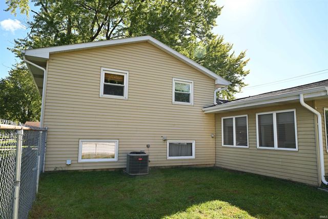 406 Twillo Run Drive, New Haven, IN 46774
