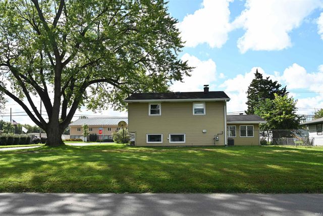 406 Twillo Run Drive, New Haven, IN 46774