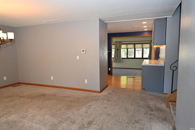 406 Twillo Run Drive, New Haven, IN 46774