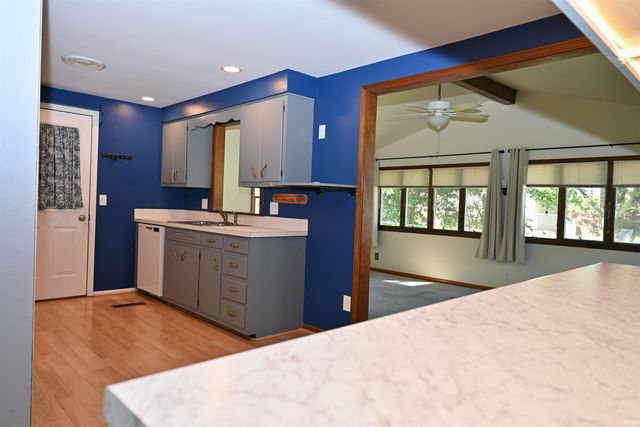 406 Twillo Run Drive, New Haven, IN 46774