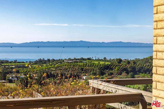 450 Lambert Road, Carpinteria, CA 93013