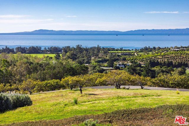 450 Lambert Road, Carpinteria, CA 93013