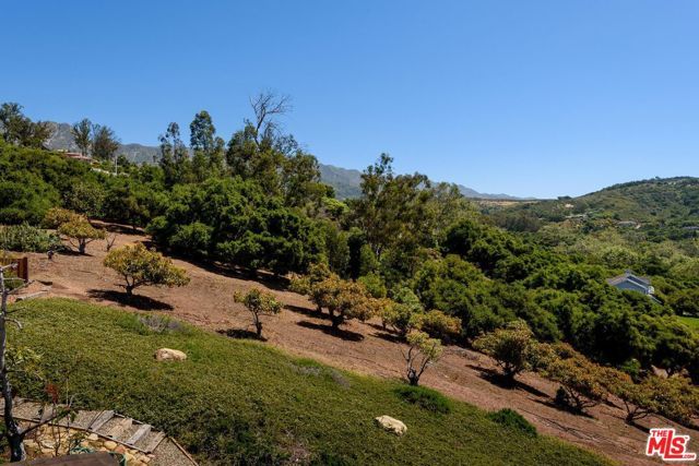 450 Lambert Road, Carpinteria, CA 93013