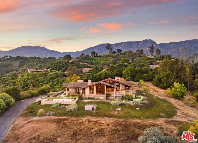 450 Lambert Road, Carpinteria, CA 93013