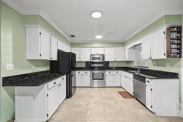 3209 SE 34TH COURT, Ocala, FL 34471