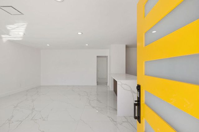 1372 E Camino Primrose, Palm Springs, CA 92264