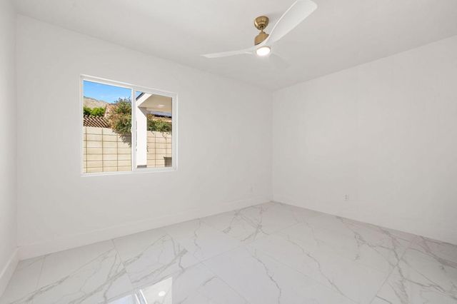 1372 E Camino Primrose, Palm Springs, CA 92264