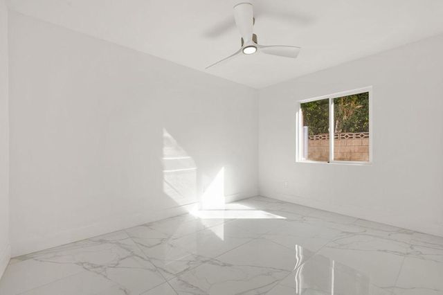 1372 E Camino Primrose, Palm Springs, CA 92264