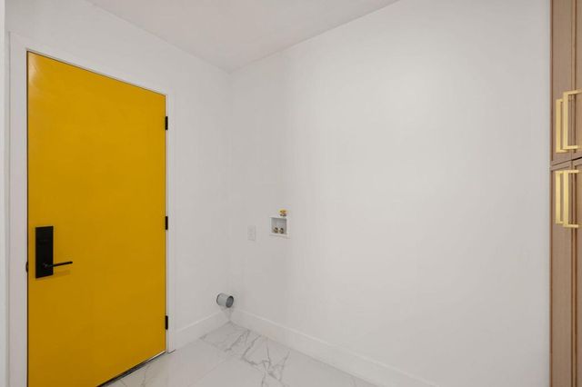 1372 E Camino Primrose, Palm Springs, CA 92264