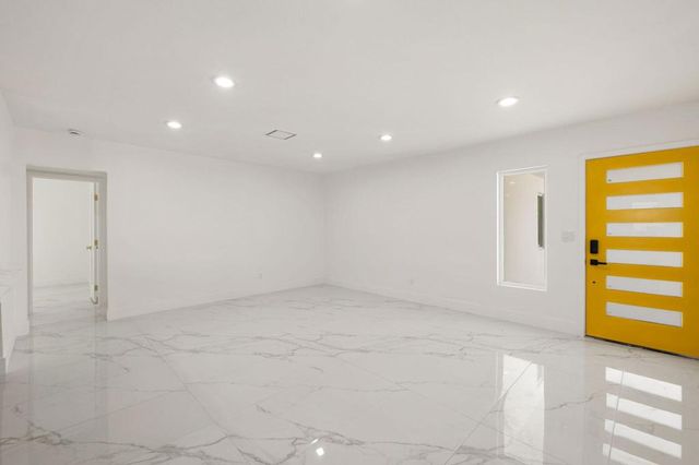 1372 E Camino Primrose, Palm Springs, CA 92264