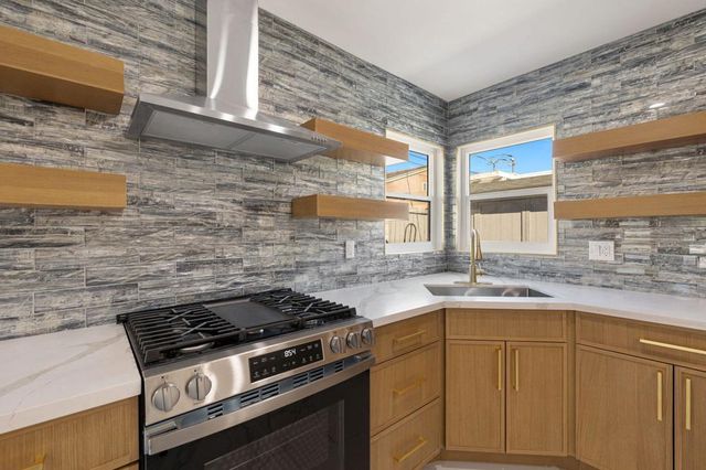 1372 E Camino Primrose, Palm Springs, CA 92264