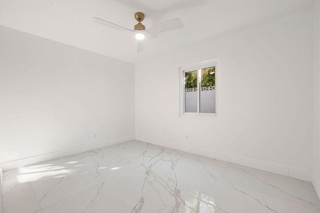 1372 E Camino Primrose, Palm Springs, CA 92264