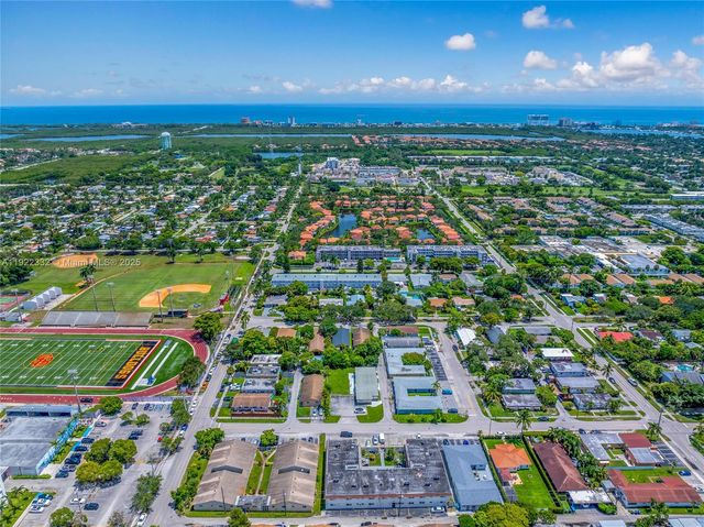 1807 N 17th Ave, Hollywood, FL 33020