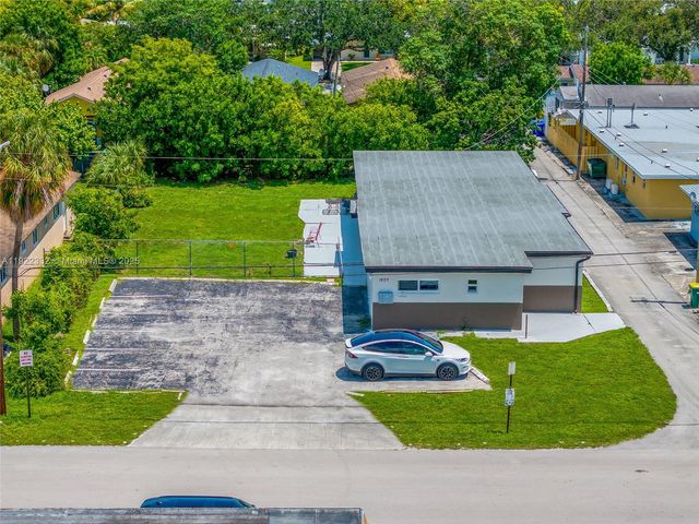 1807 N 17th Ave, Hollywood, FL 33020